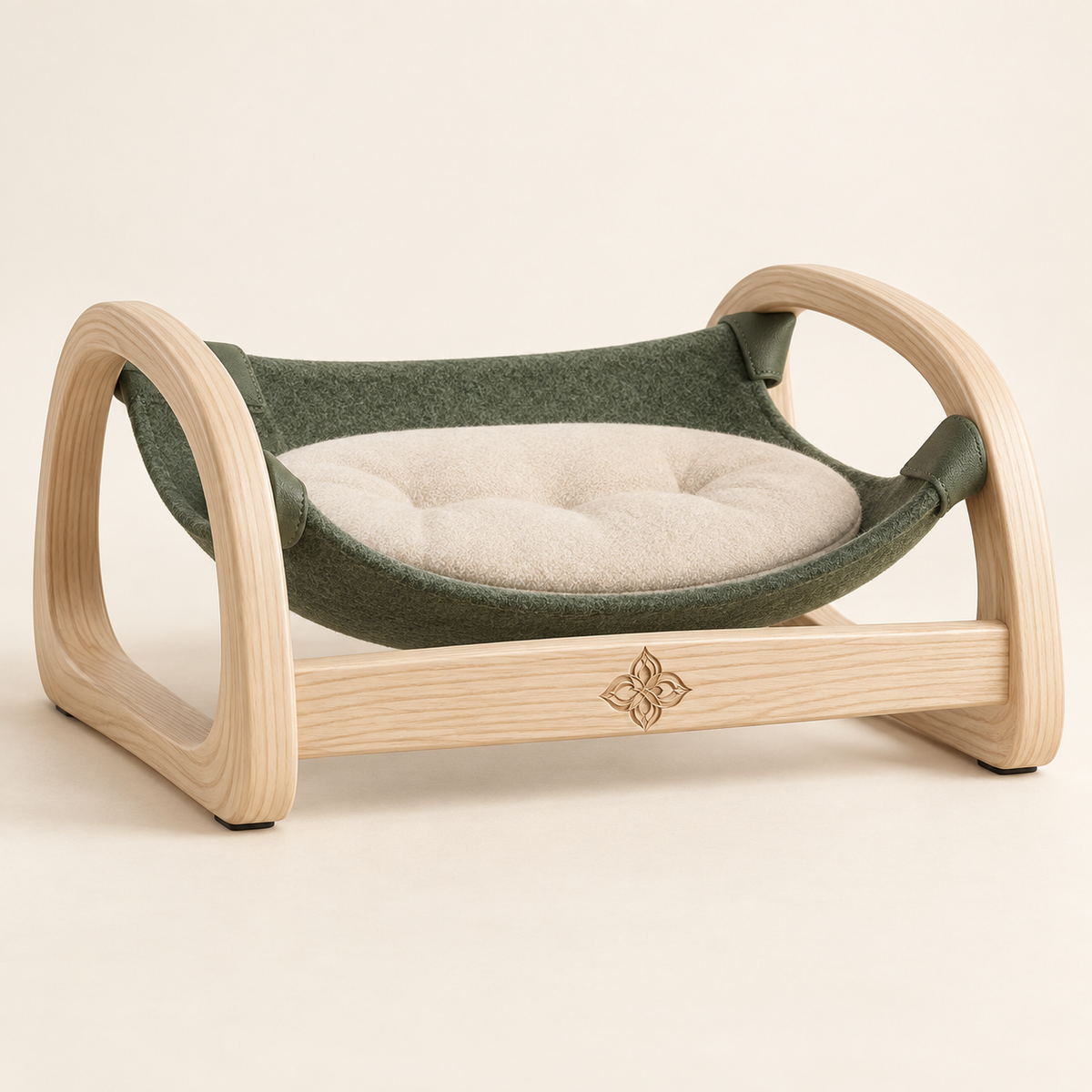 Avernoza® Loom Suspended Cat Lounge